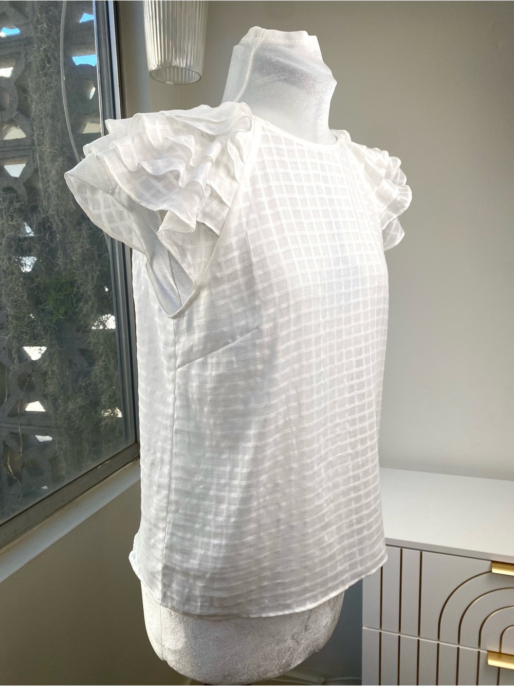 Nation LTD NWOT White Ruffle Sleeve Sheer Plaid Blouse, Size S - Picture 4 of 10